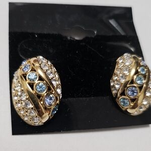 Vintage Vonelle Swarovski Swan Signed Gold Tone Baby Blue and Clear Rhinestone